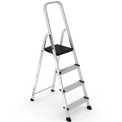 CAGSAN BERGAMA Alumínium 4 lépcsőfokos fellépő létra (Munkamagasság: 2,8m)